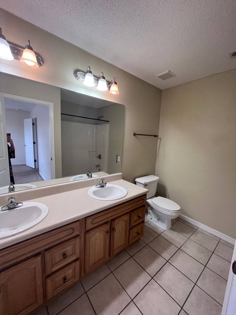 Townhouse for rent at 211 Johnson Court, Crestview, FL 32536