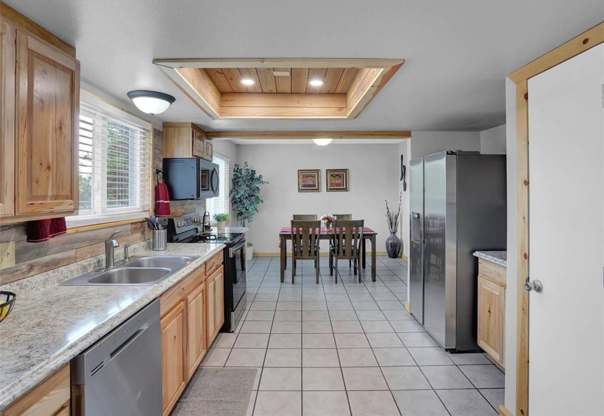 House for rent at 7655 Hickorywood Dr, Colorado Springs, CO 80920
