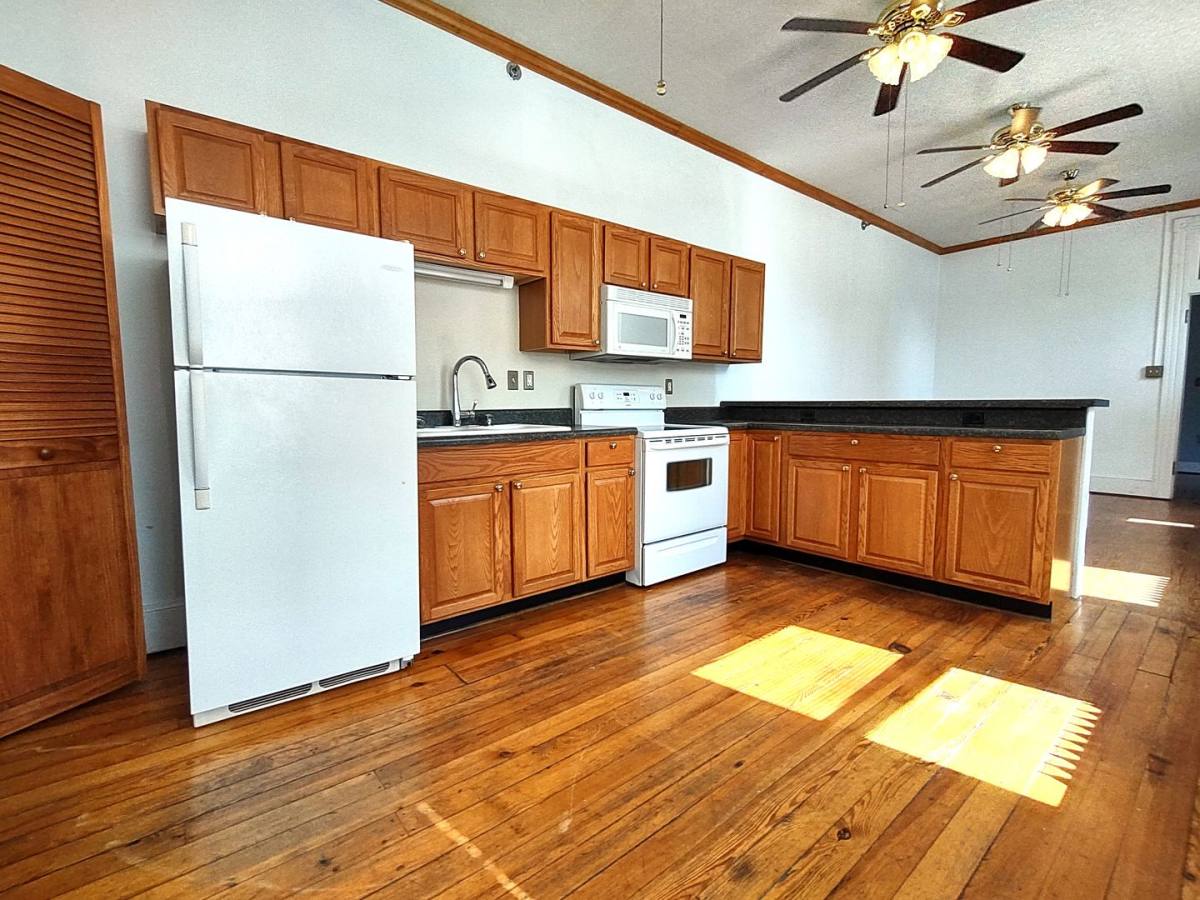 Apartment for rent at 815 Church St, Lynchburg, VA 24504
