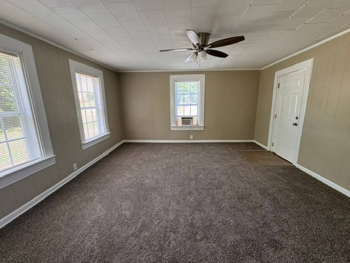 House for rent at 23 Cary St, Lagrange, GA 30240