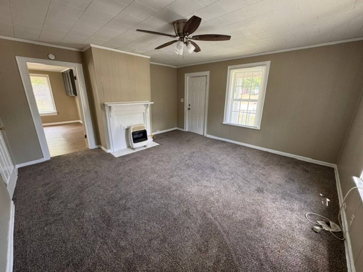 House for rent at 23 Cary St, Lagrange, GA 30240