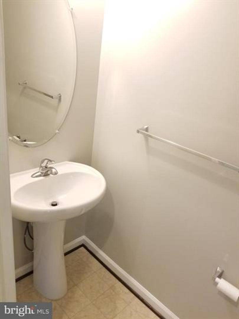 Townhouse for rent at 41 Rapidan Dr, Stafford, VA 22556