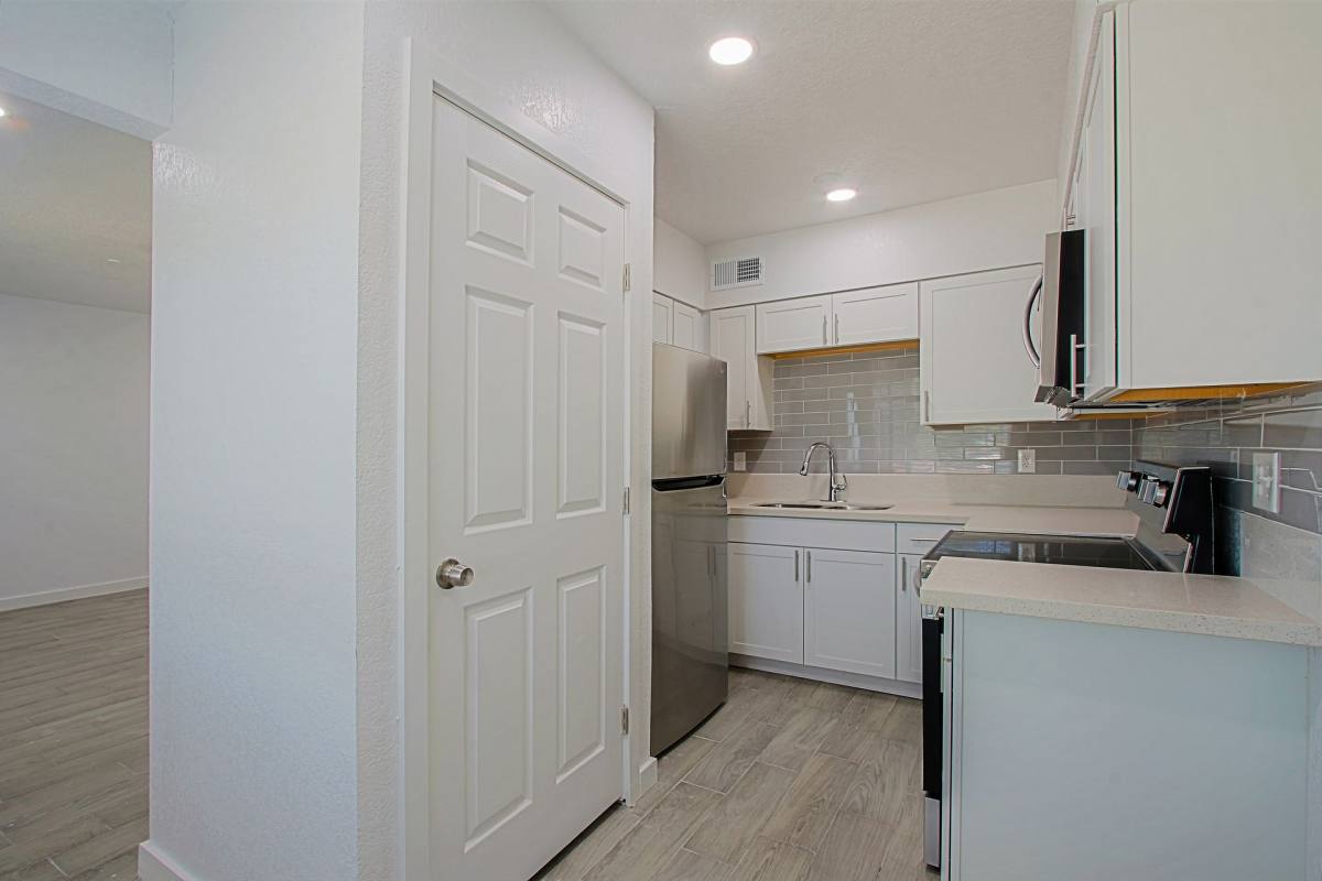 Apartment for rent at 3219 E Earll Dr, Phoenix, AZ 85018