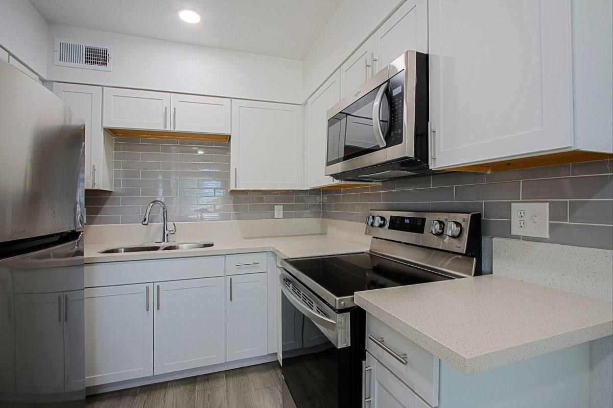 Apartment for rent at 3219 E Earll Dr, Phoenix, AZ 85018