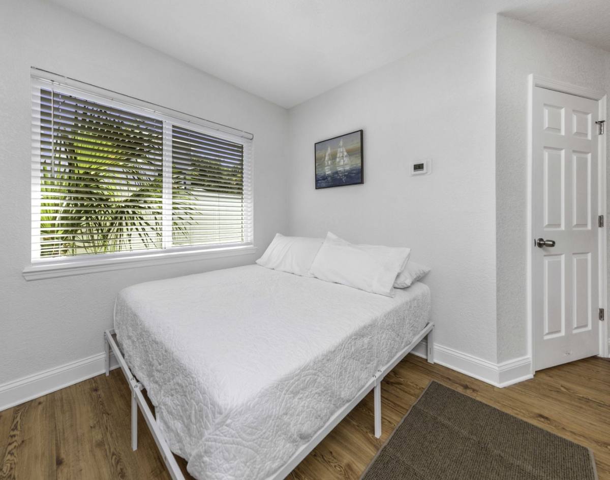 Apartment for rent at 310 24th Ave N, Saint Petersburg, FL 33704