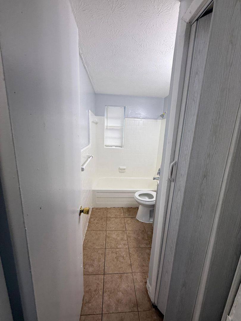 Apartment for rent at 1651 1653 Union St, Jacksonville, FL 32209