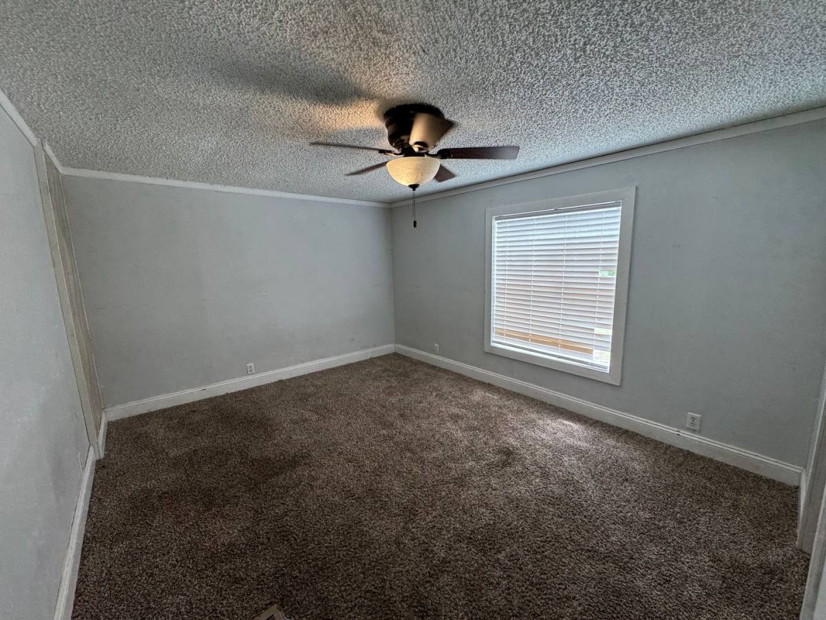 Apartment for rent at 154 NW Alpata Court, Lake City, FL 32055