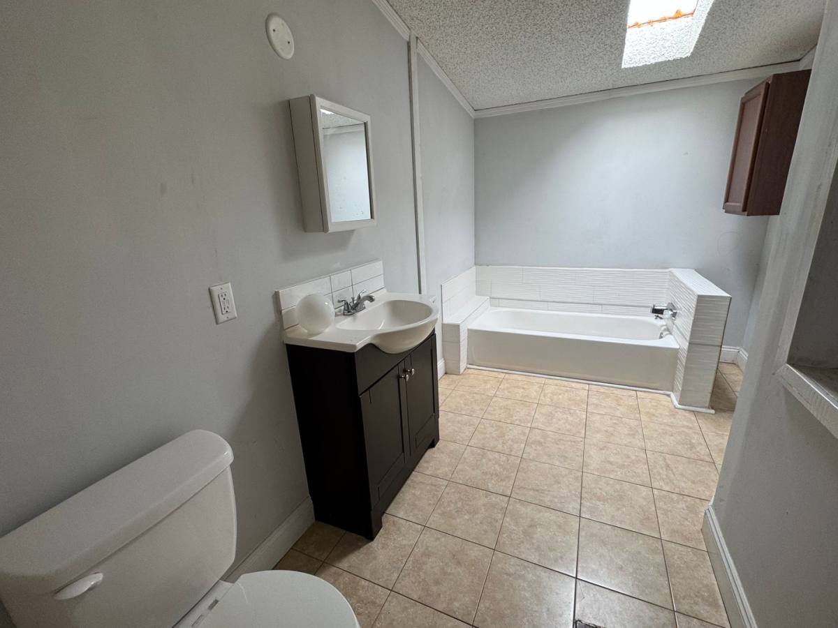 Apartment for rent at 154 NW Alpata Court, Lake City, FL 32055