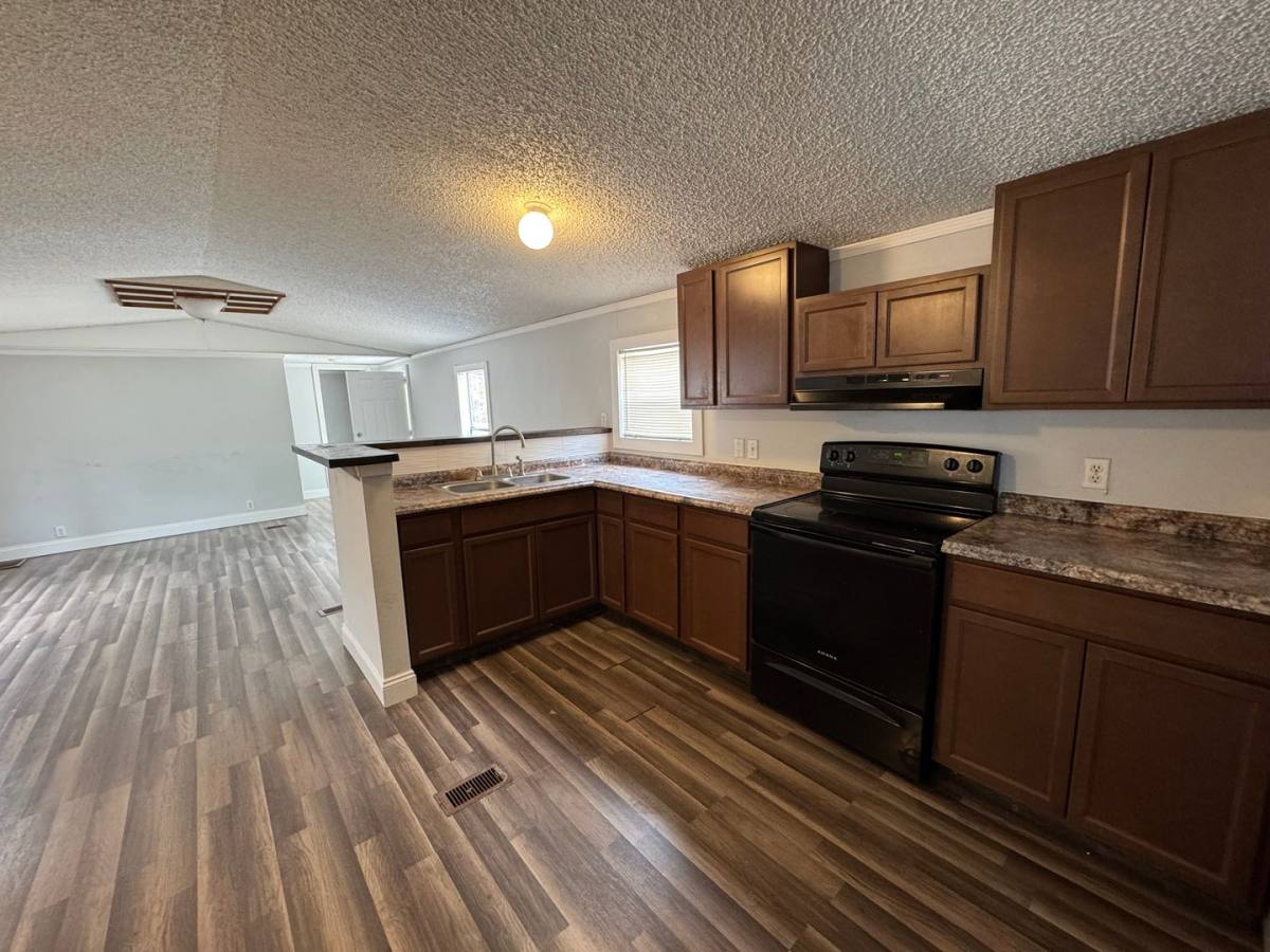 Apartment for rent at 154 NW Alpata Court, Lake City, FL 32055