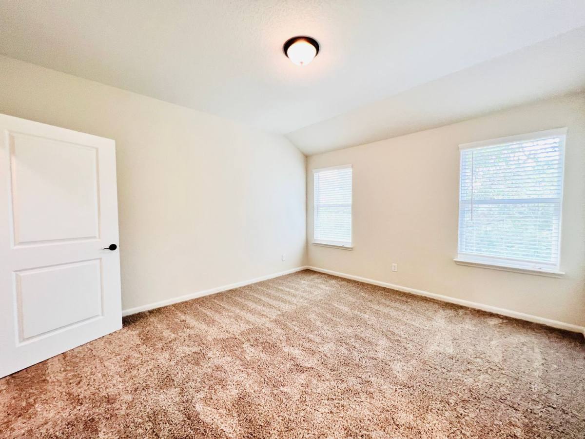 Townhouse for rent at 10322 Lynwood Village, San Antonio, TX 78245