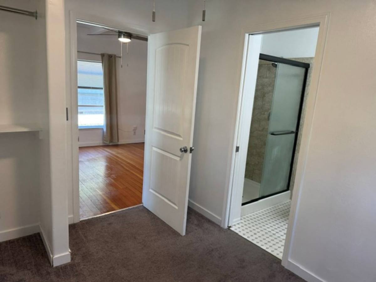 Townhouse for rent at 819 Taylor St #1, Medford, OR 97501