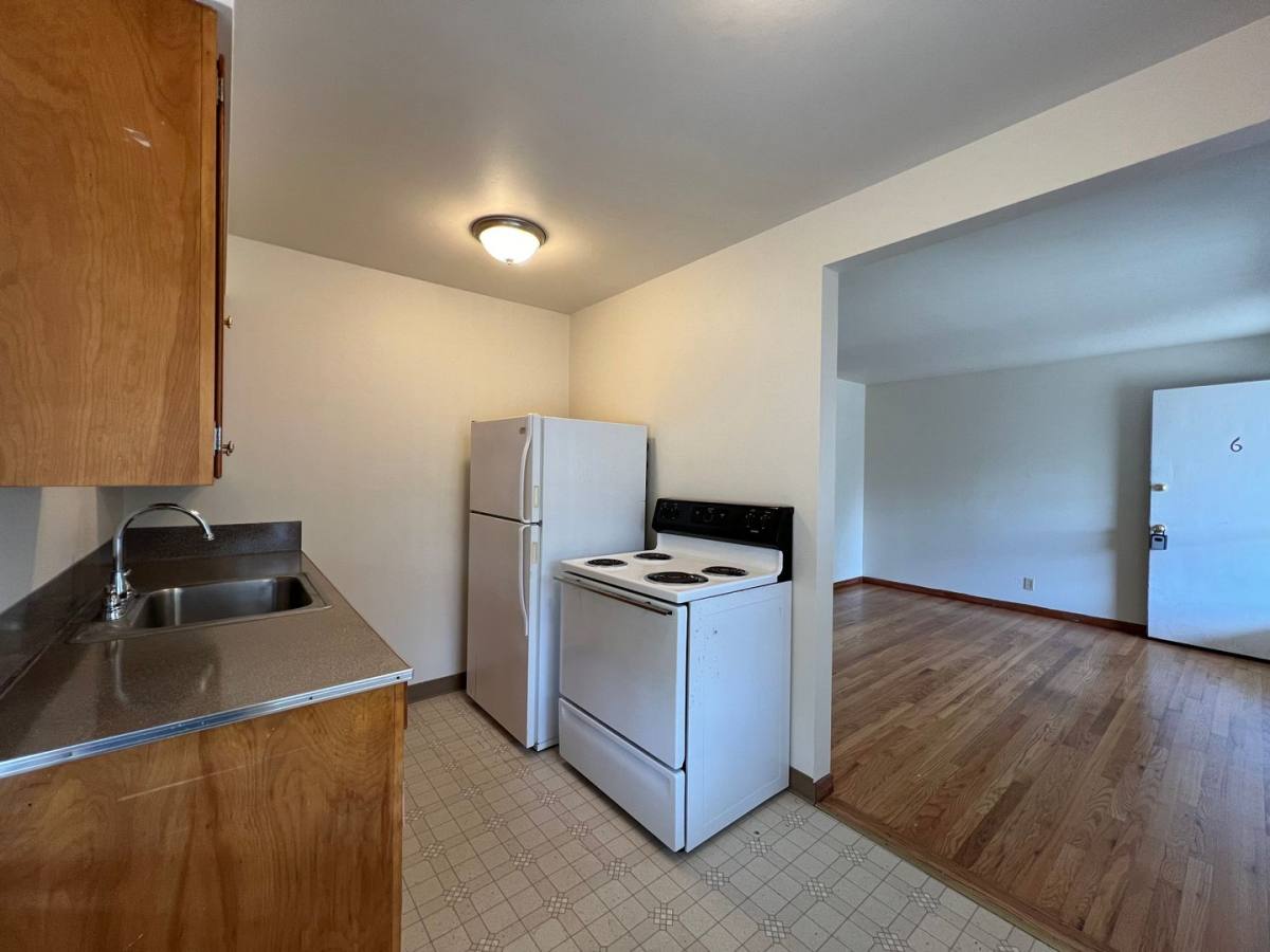 Apartment for rent at 1319 E Reserve St, Vancouver, WA 98661