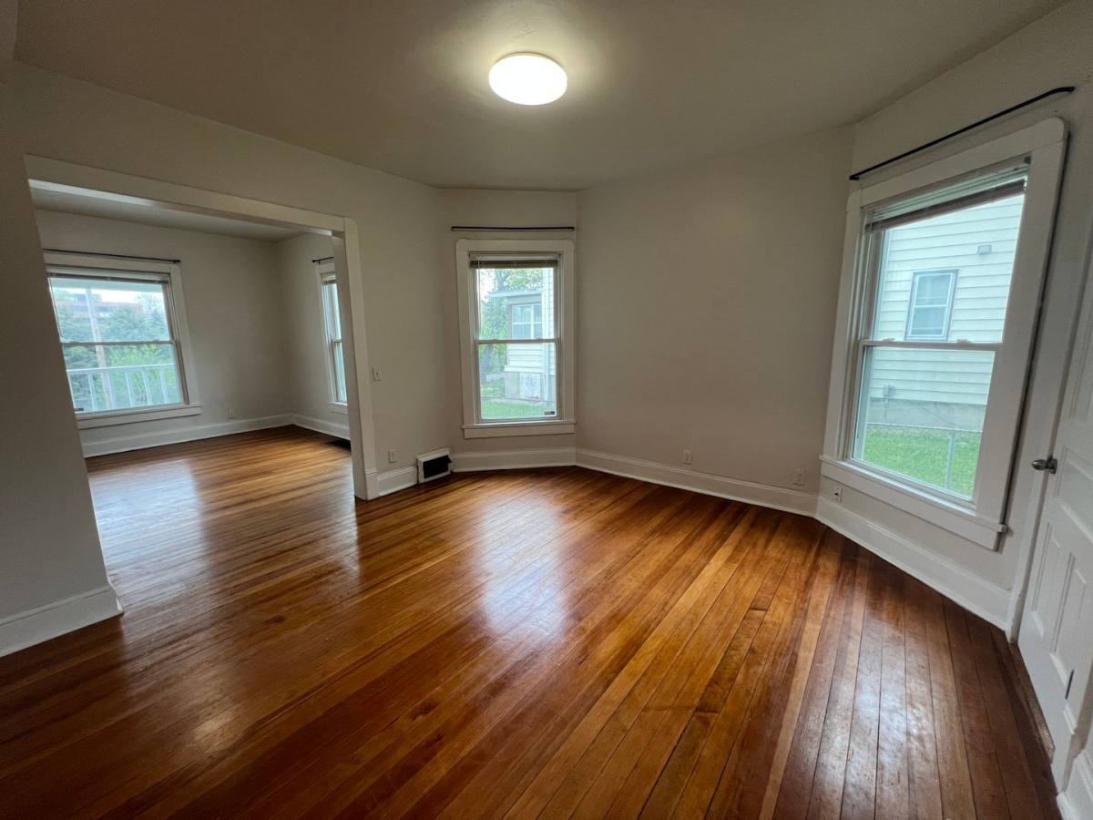 House for rent at 542 S 29th St, Omaha, NE 68105