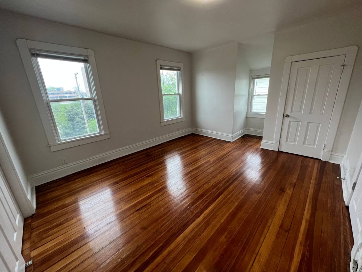 House for rent at 542 S 29th St, Omaha, NE 68105