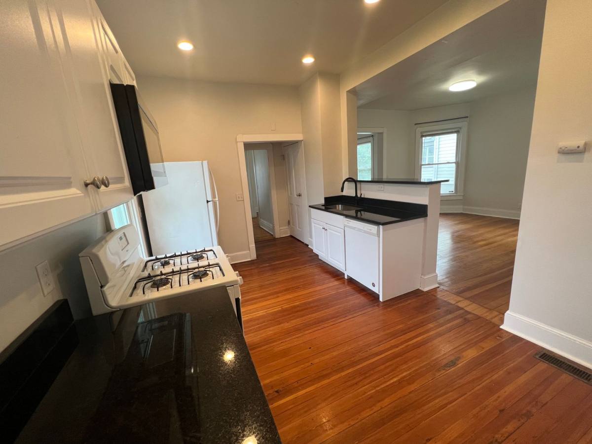 House for rent at 542 S 29th St, Omaha, NE 68105