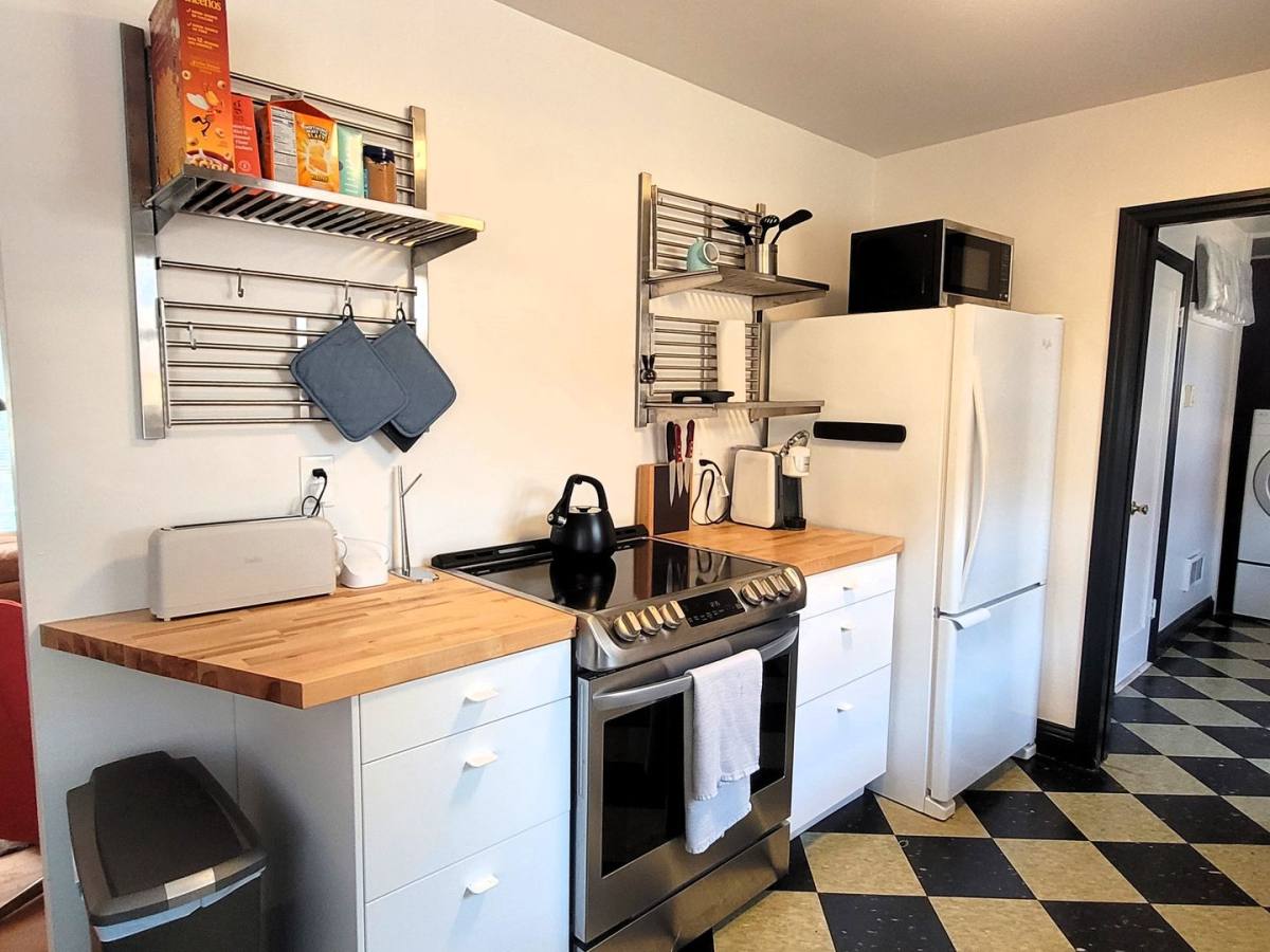 House for rent at 442 NE Hawthorne Ave, Bend, OR 97701
