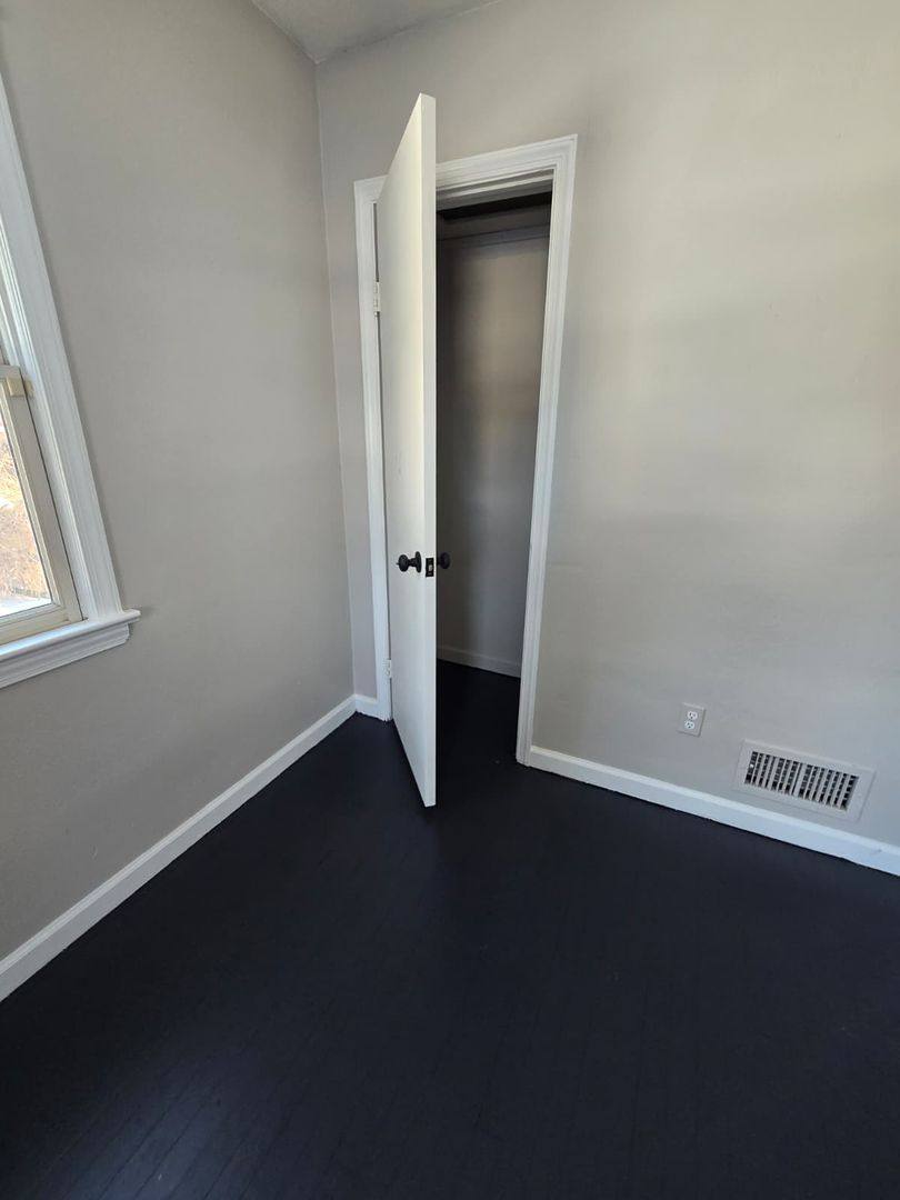 House for rent at 4872 Orchard Dr, Center Valley, PA 18034