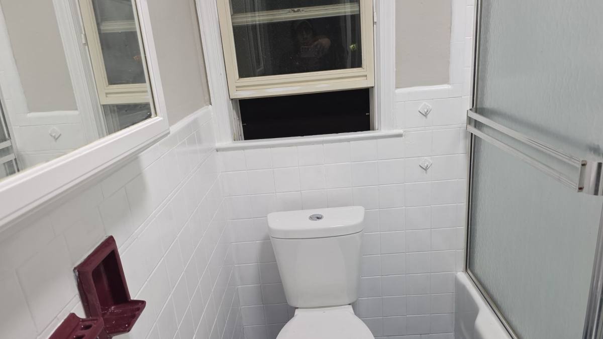 House for rent at 4872 Orchard Dr, Center Valley, PA 18034