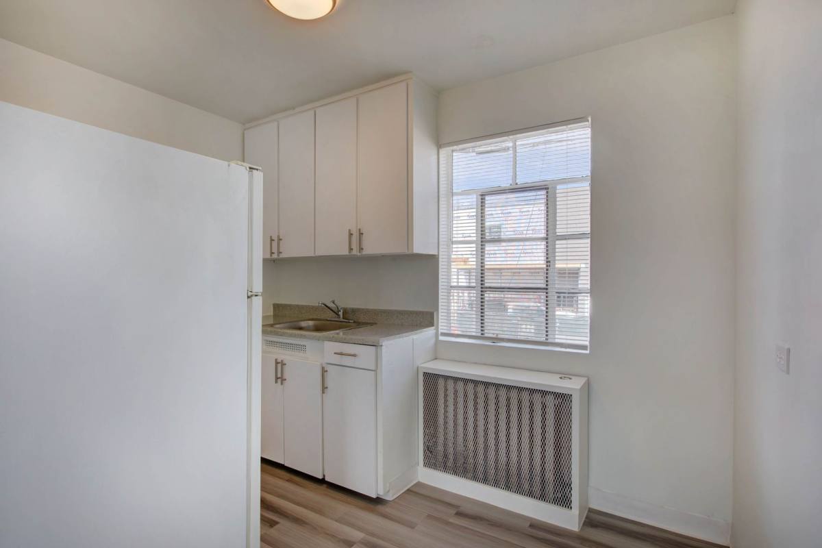 Apartment for rent at 1000 S Logan St, Denver, CO 80209