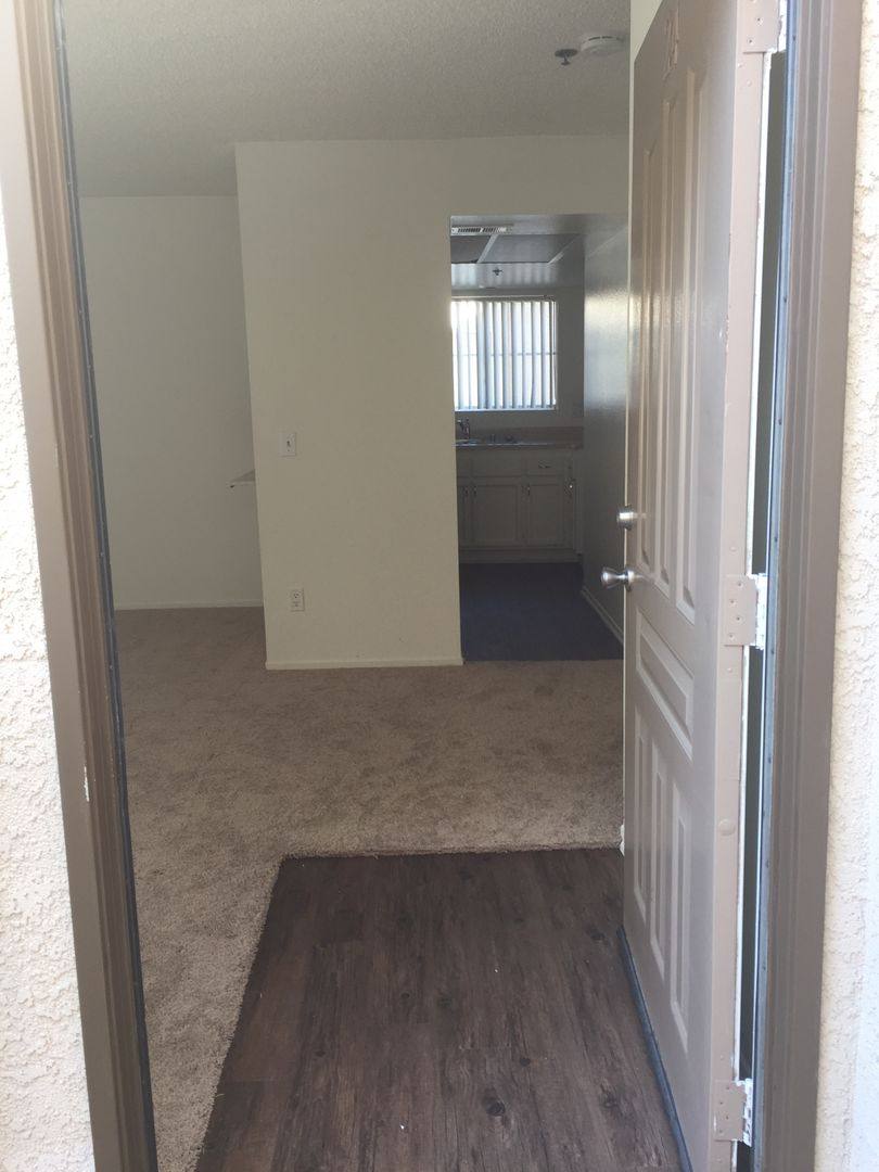 Apartment for rent at 380 N Catalina Ave, Pasadena, CA 91106