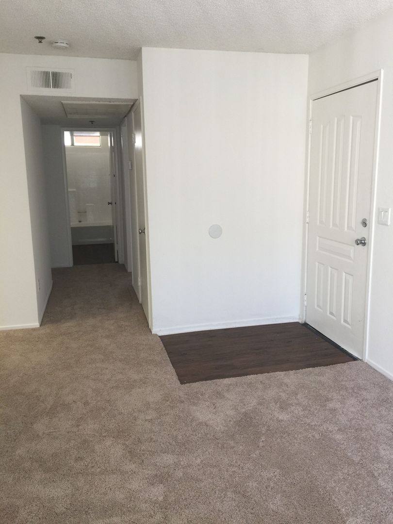 Apartment for rent at 380 N Catalina Ave, Pasadena, CA 91106