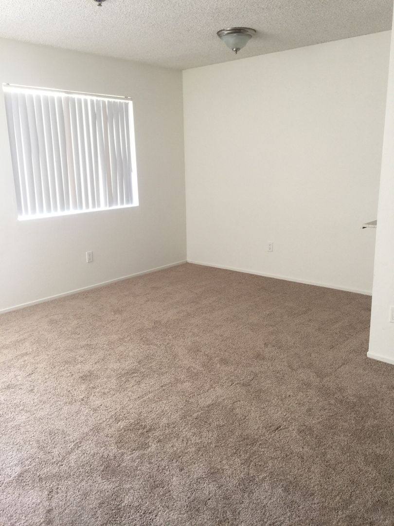 Apartment for rent at 380 N Catalina Ave, Pasadena, CA 91106