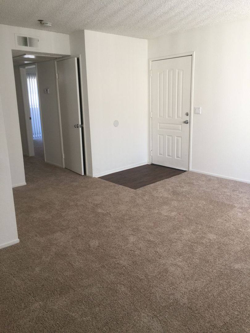 Apartment for rent at 380 N Catalina Ave, Pasadena, CA 91106