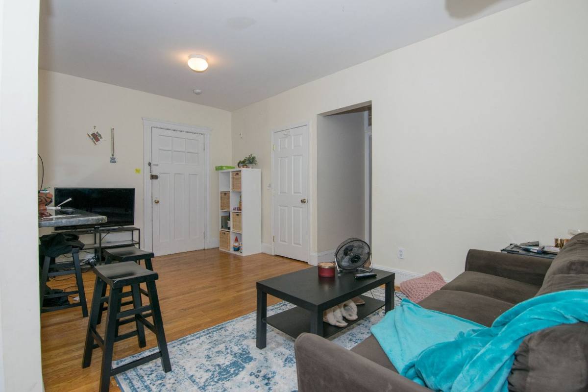 House for rent at 70 Egmont St #1, Brookline, MA 02446