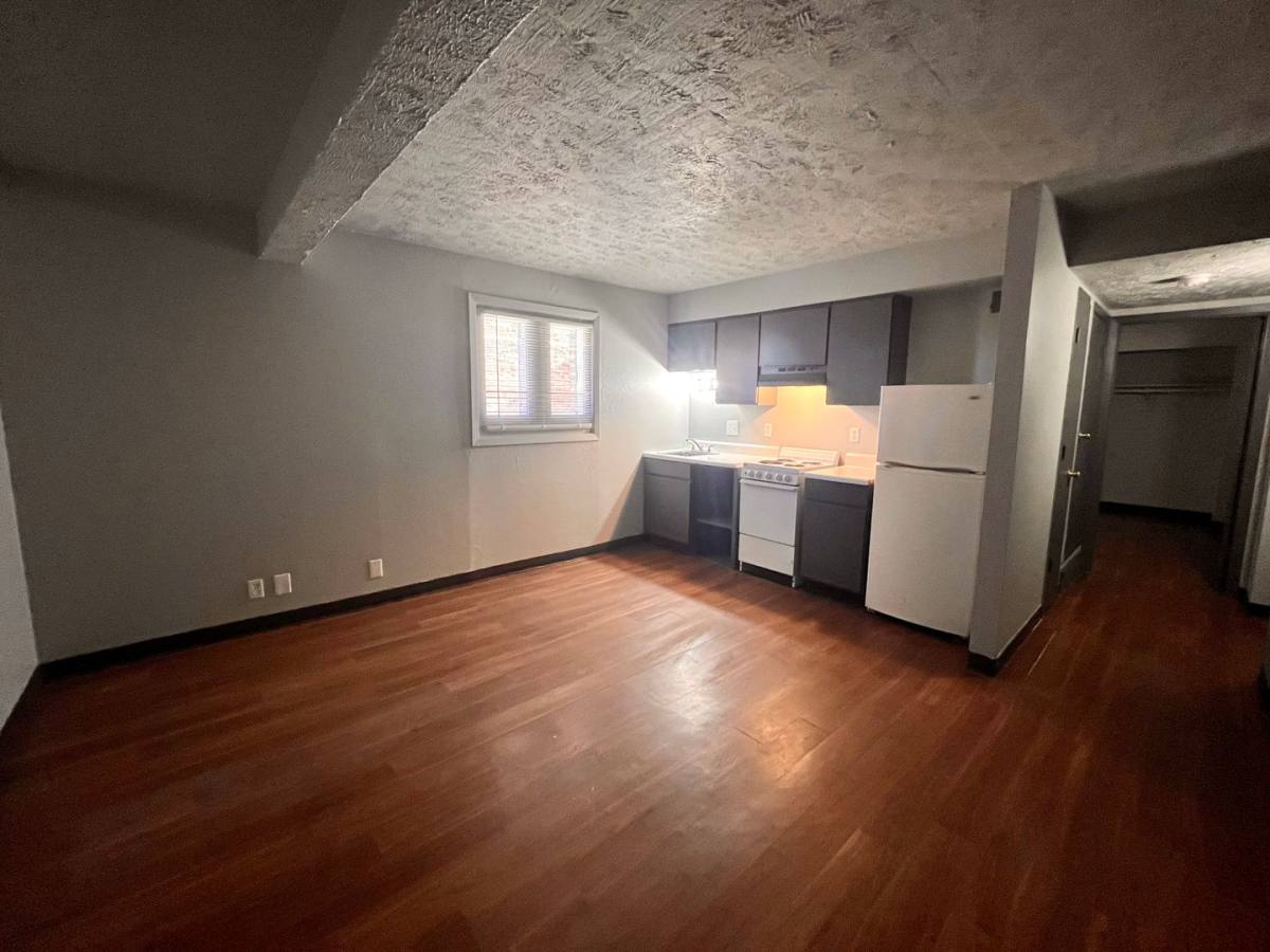 Apartment for rent at 2211 Jones St, Omaha, NE 68102