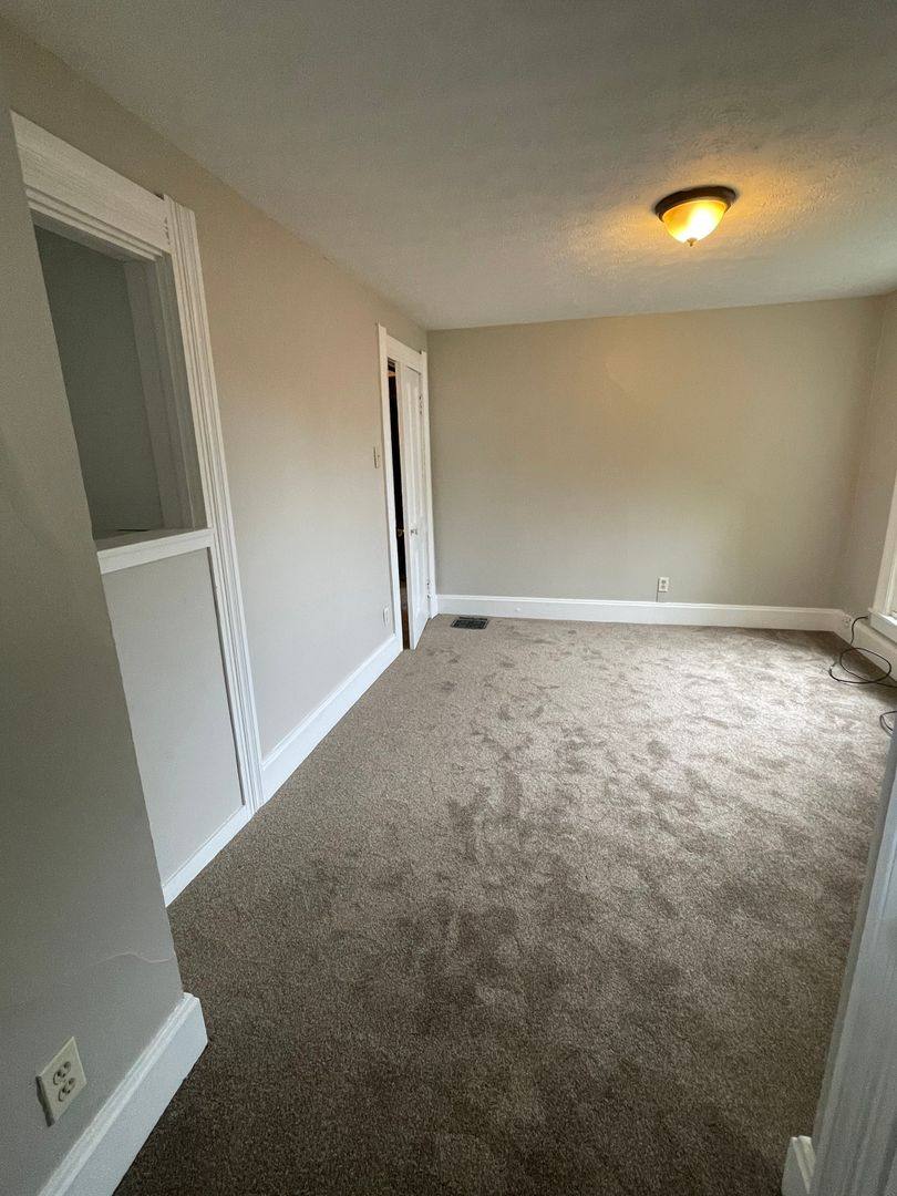 Apartment for rent at 912 W Pike St, Crawfordsville, IN 47933