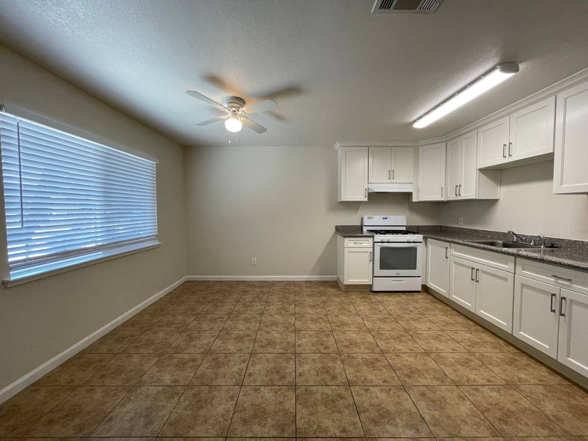 Apartment for rent at 705 Camanche Lane, Stockton, CA 95207