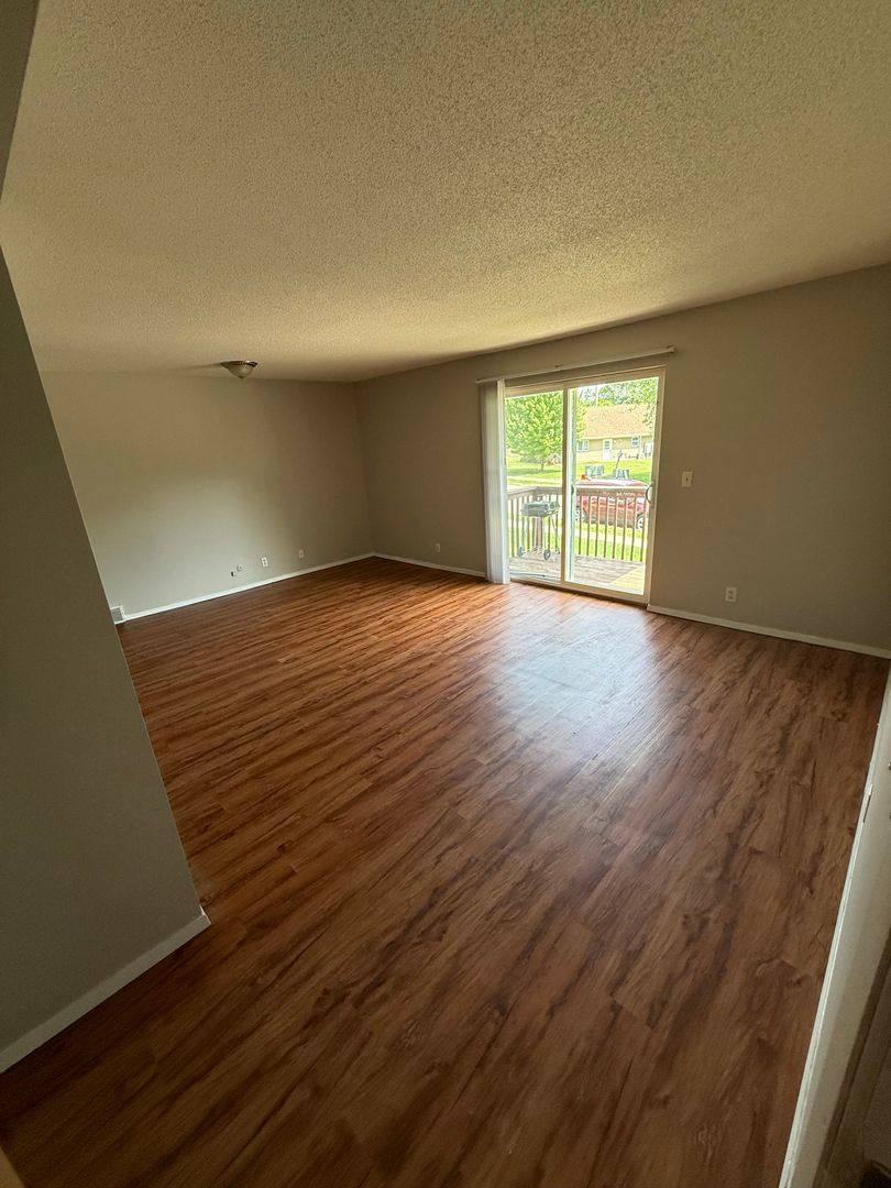 Apartment for rent at 3417 W Baskin Ridge Court, Peoria, IL 61604