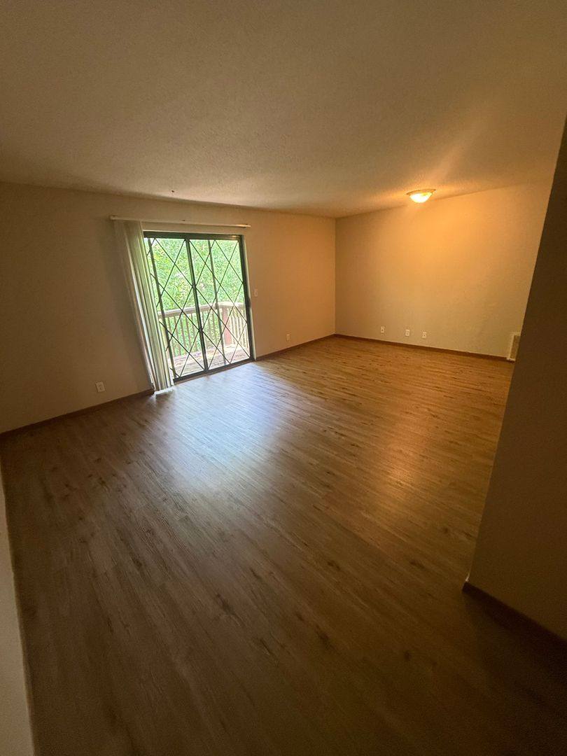 Apartment for rent at 3417 W Baskin Ridge Court, Peoria, IL 61604