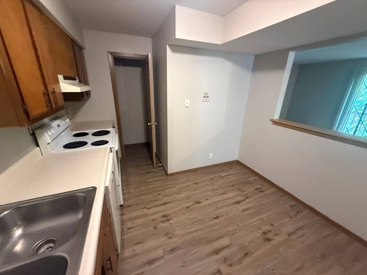 Apartment for rent at 3417 W Baskin Ridge Court, Peoria, IL 61604