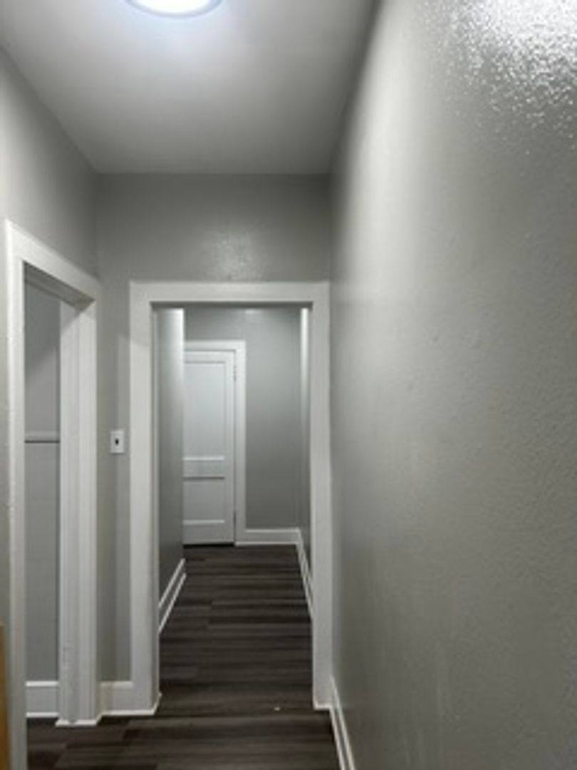 Apartment for rent at 923 Sunset Ave, Dallas, TX 75208