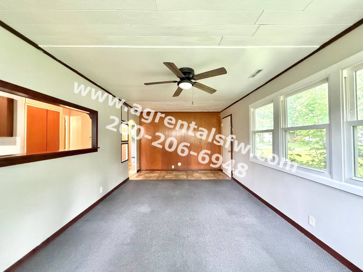 House for rent at 1730 Scotsdale Dr, Fort Wayne, IN 46819