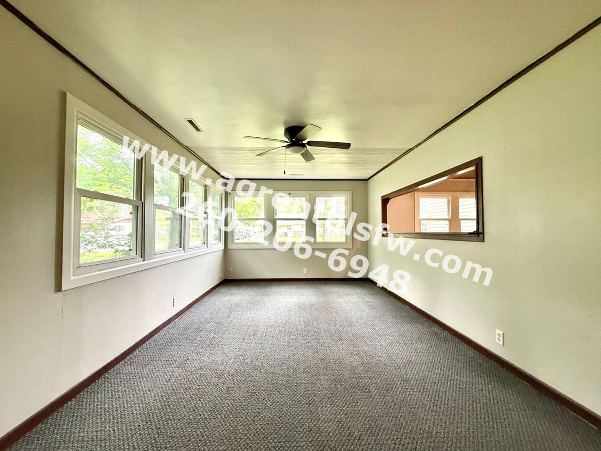 House for rent at 1730 Scotsdale Dr, Fort Wayne, IN 46819