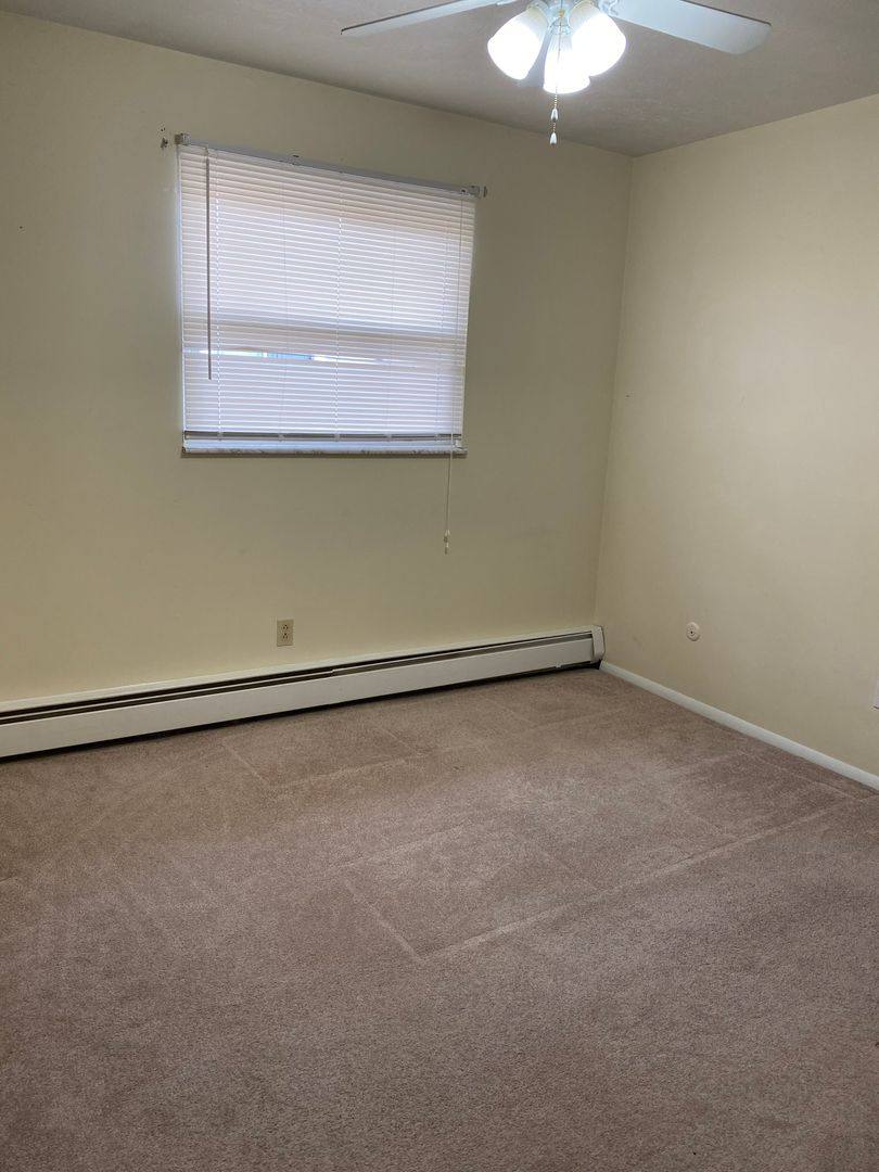 Apartment for rent at 7125 Locust Ave, Youngstown, OH 44512