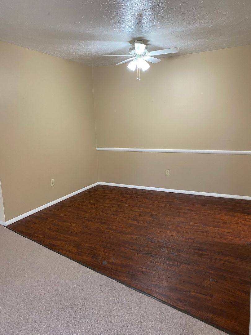 Apartment for rent at 7125 Locust Ave, Youngstown, OH 44512
