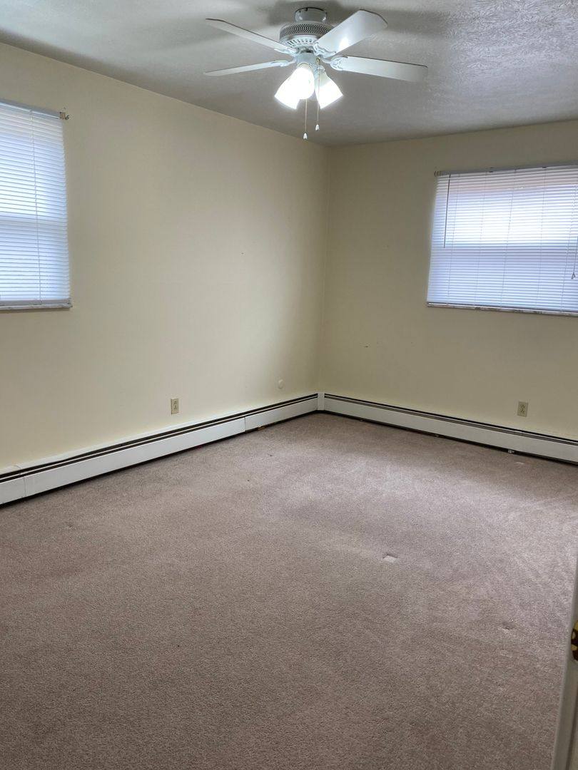 Apartment for rent at 7125 Locust Ave, Youngstown, OH 44512