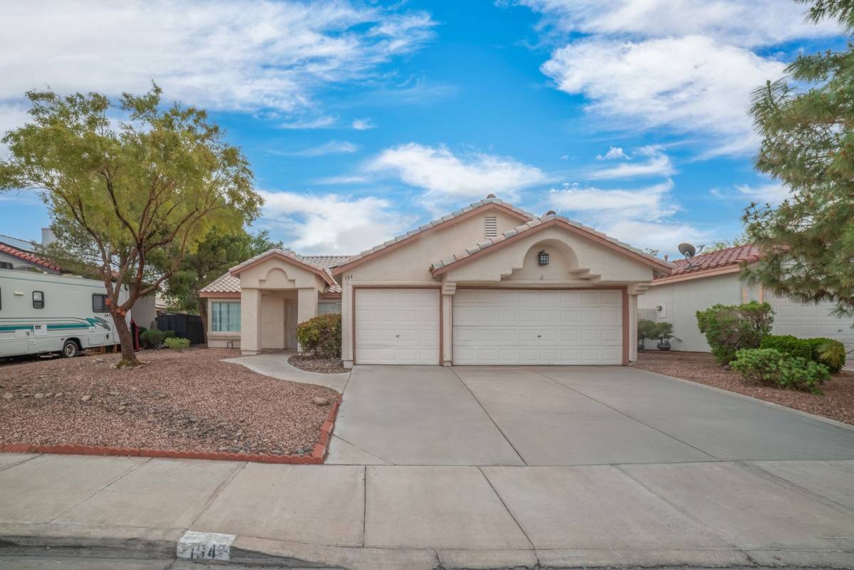 House for rent at 164 Cloudcrest Dr, Henderson, NV 89015