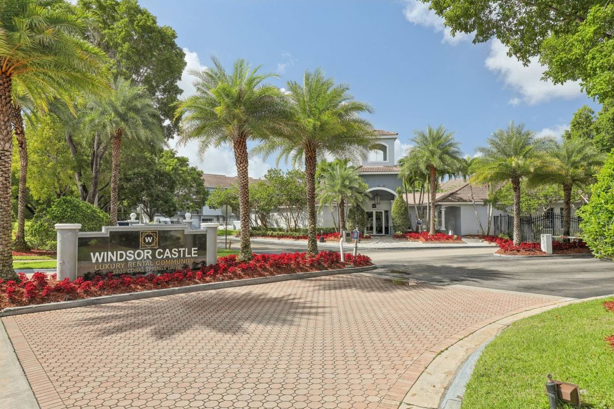 Townhouse for rent at 3400 Coral Springs Dr, Coral Springs, FL 33065