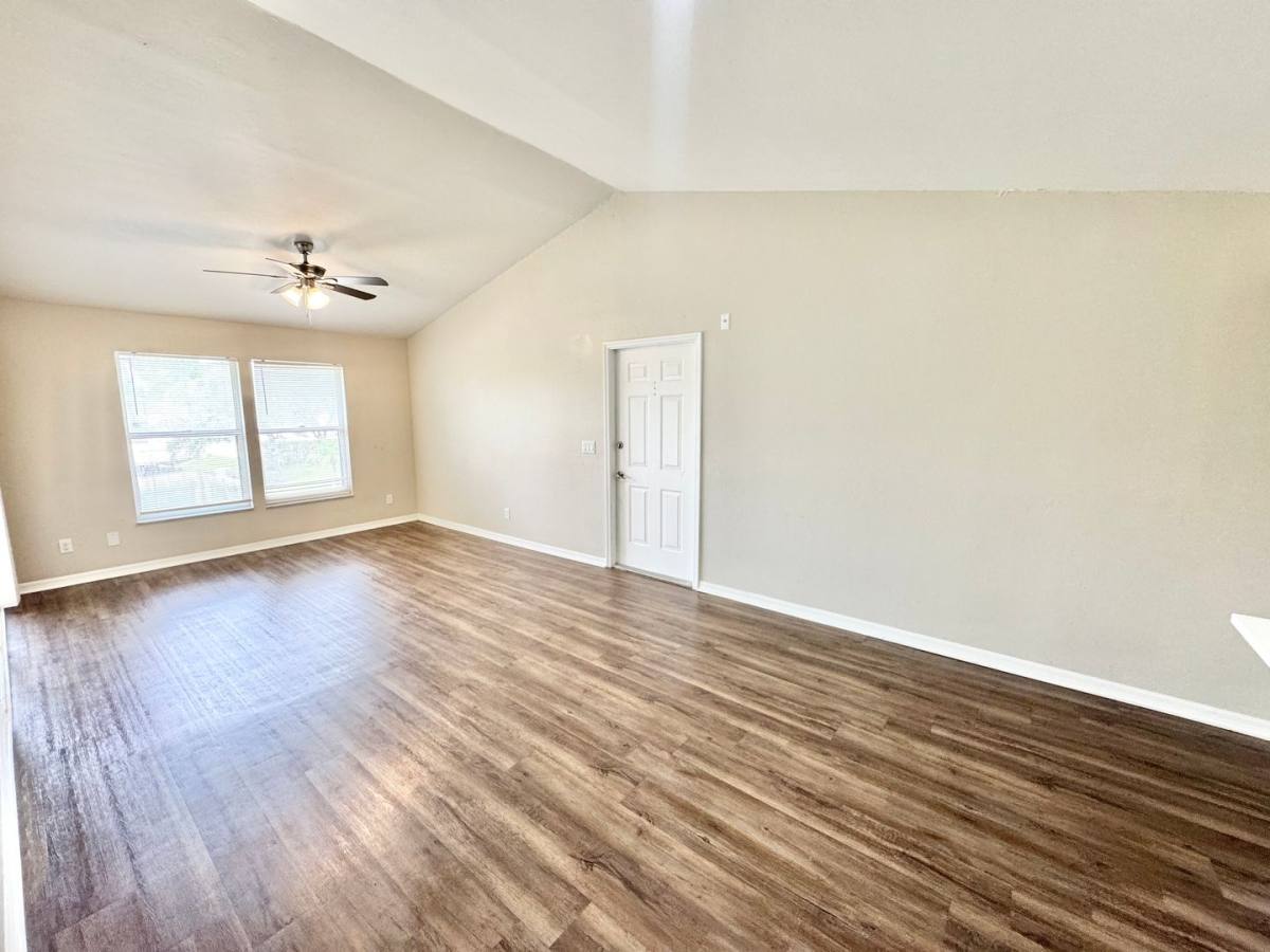 Condo for rent at 1440 Wildwood Lakes Blvd, Naples, FL 34104