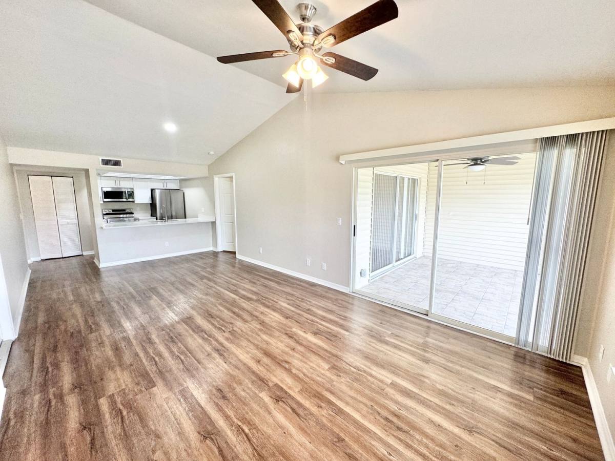 Condo for rent at 1440 Wildwood Lakes Blvd, Naples, FL 34104