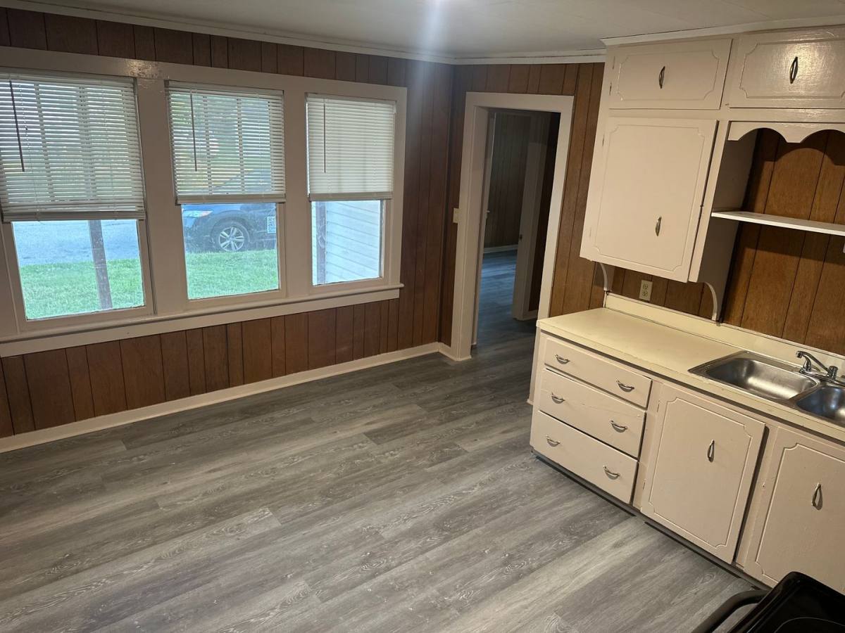House for rent at 224 E Velma Ave, Springdale, AR 72764