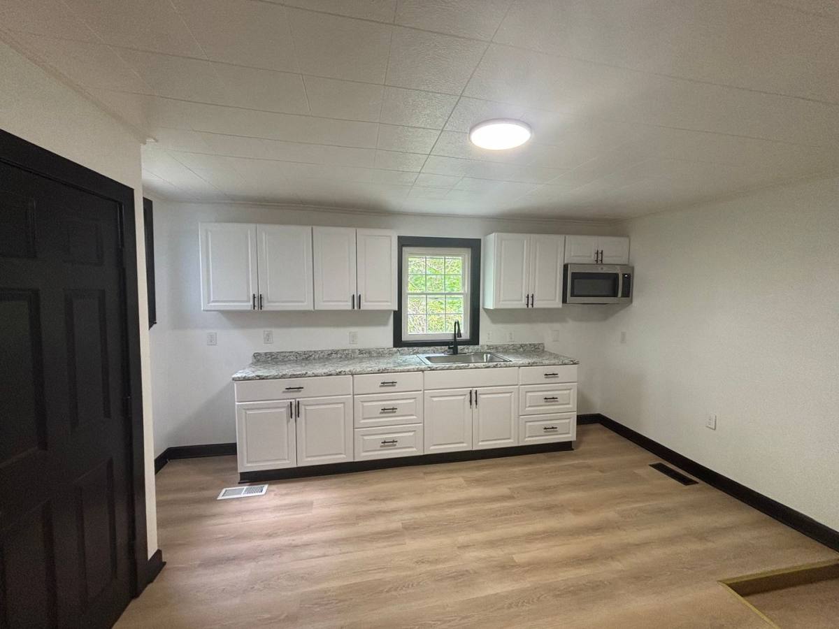 House for rent at 2470 Sunset Ave, Pittsburgh, PA 15212