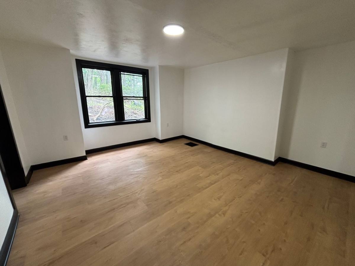 House for rent at 2470 Sunset Ave, Pittsburgh, PA 15212