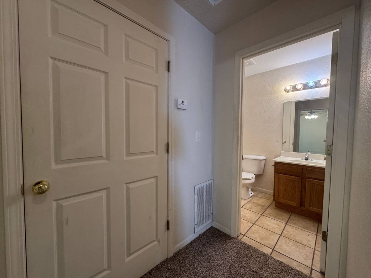 Apartment for rent at 16831 Hunters Ridge, Saint Robert, MO 65584