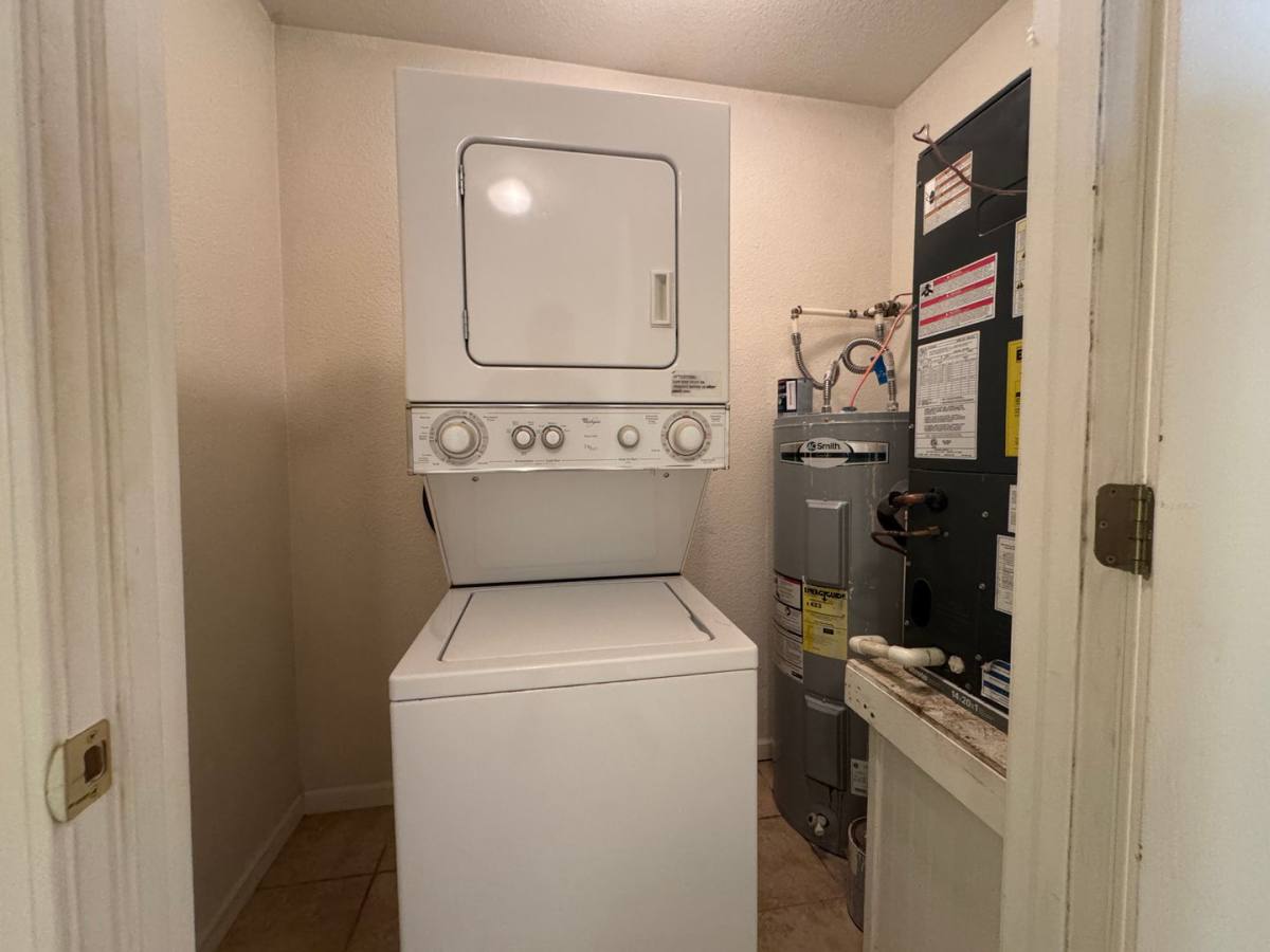 Apartment for rent at 16831 Hunters Ridge, Saint Robert, MO 65584