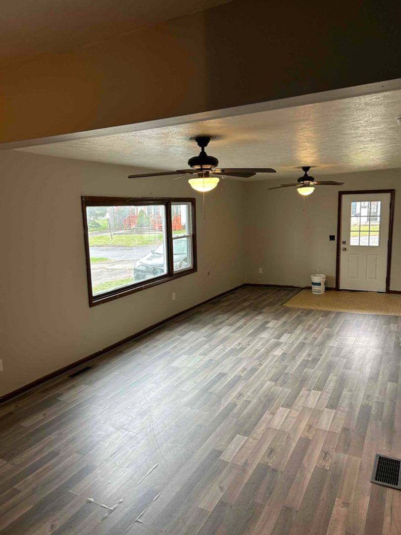 Apartment for rent at 513-515 Utica St, Fulton, NY 13069